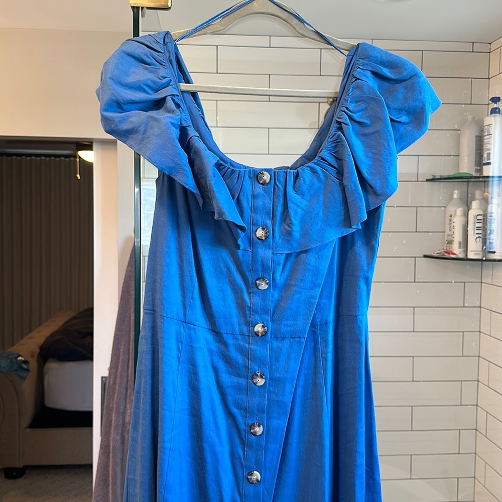 Antonio Melani, blue flowy linen dress with buttons. Size 14.